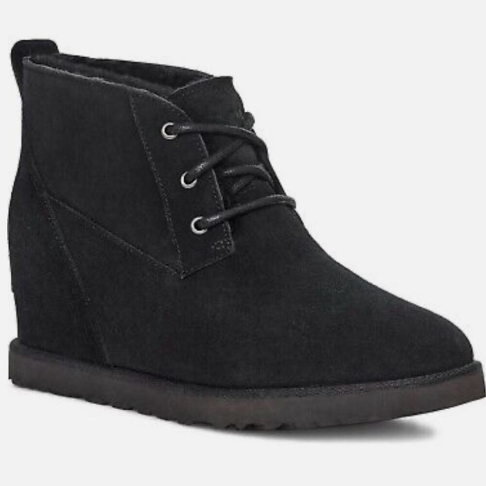 UGG Women's Classic Femme Lace-Up Black Suede Fur Ankle Wedge Boots Size 10
